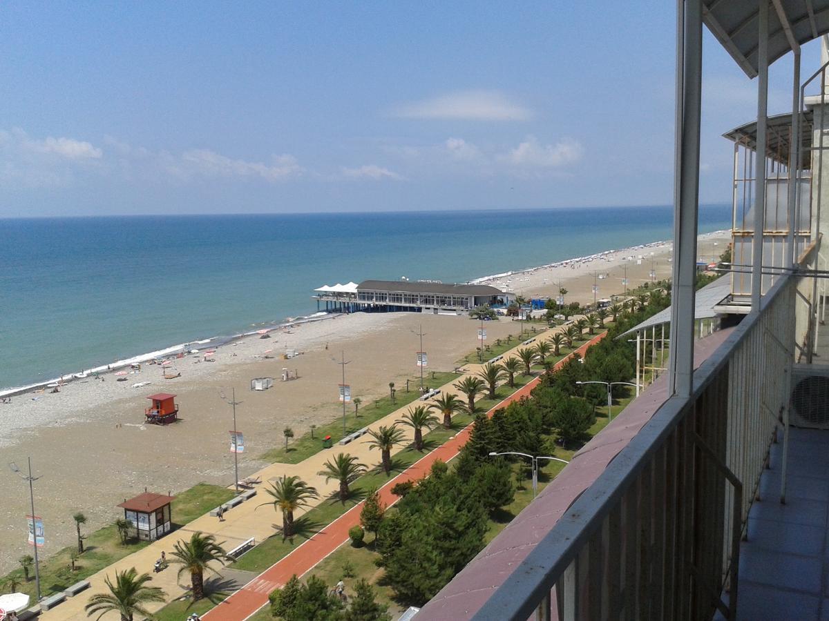Beautiful House By The Sea Lägenhet Batumi Exteriör bild